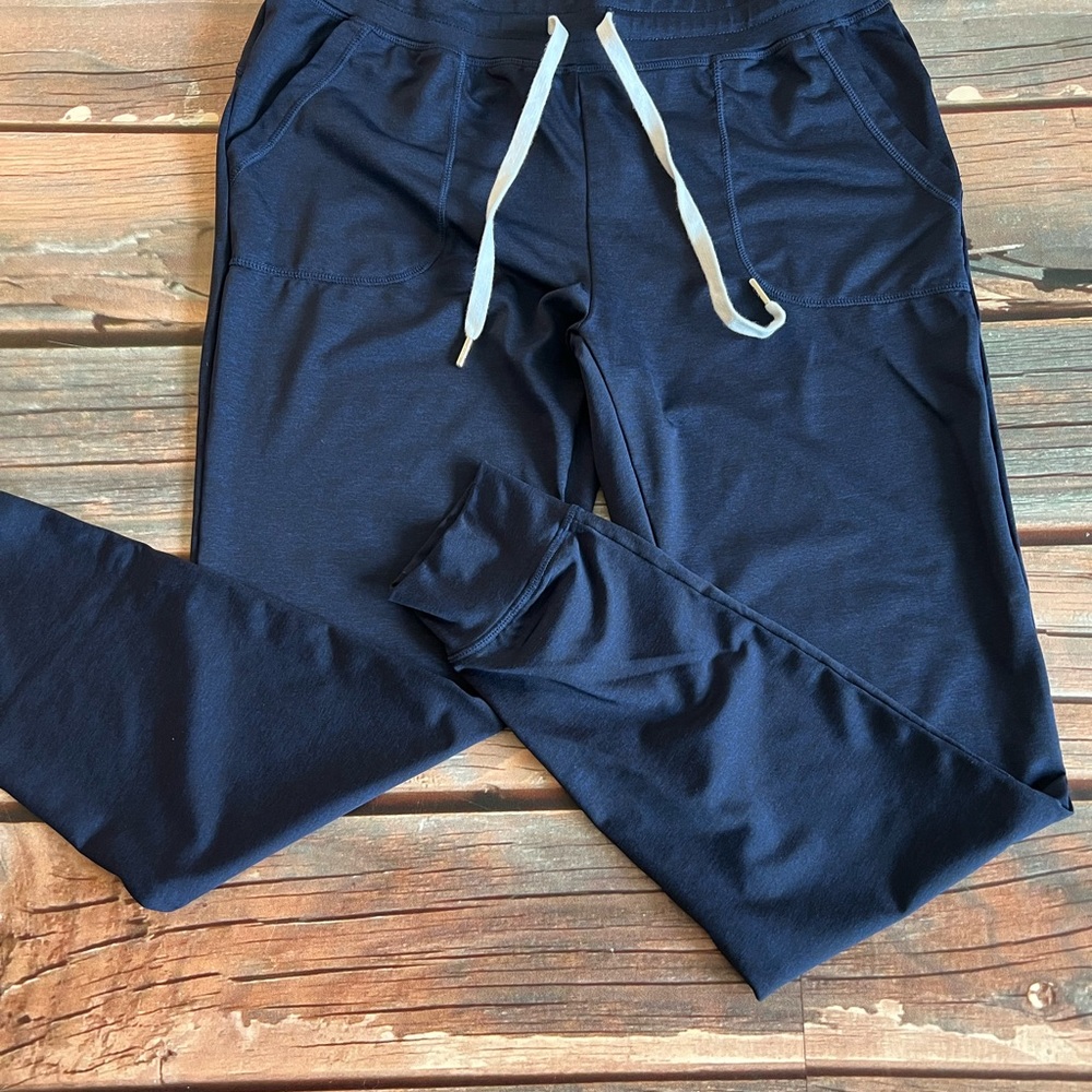 Zyia Navy unwind joggers, EUC Medium